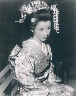 宝塚で殿堂入り?美人すぎる八千草薫はスキャンダルも凄かった